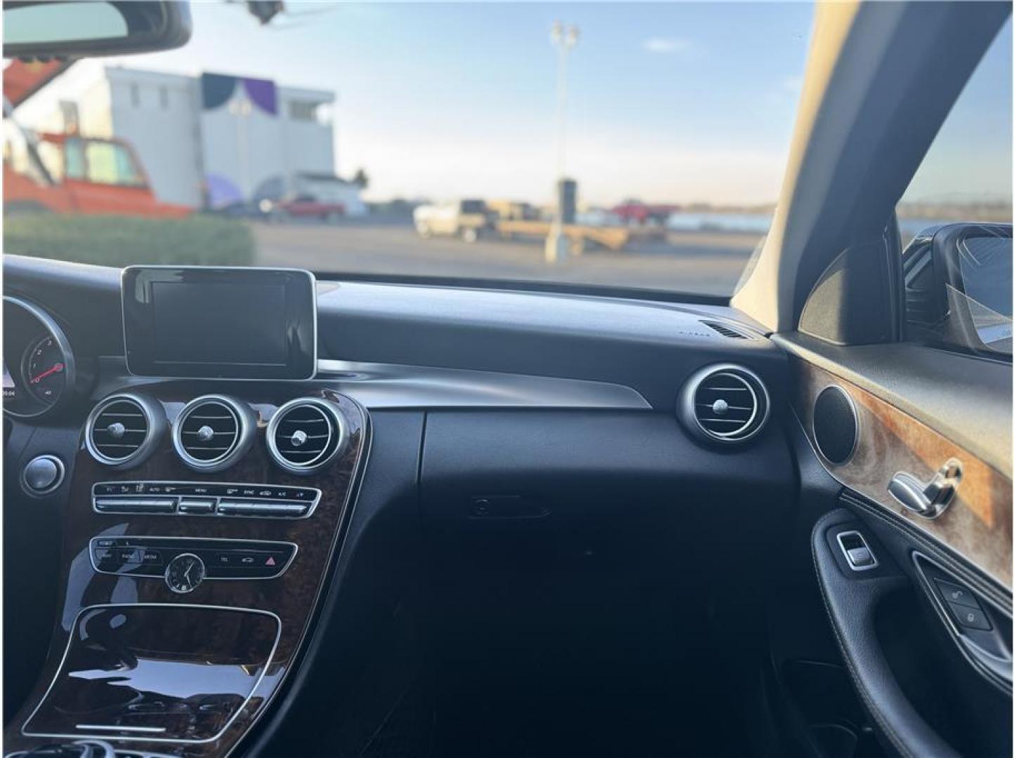 2015 Black /No Color Mercedes-Benz C-Class (55SWF4KB9FU) with an 4-Cyl, Turbo, 2.0 Liter engine, Auto, 7-Spd 7G-Tronic + transmission, located at 607 W Columbia Drive, Kennewick, WA, 99336, (509) 987-1069, 46.216743, -119.126404 - Photo#6