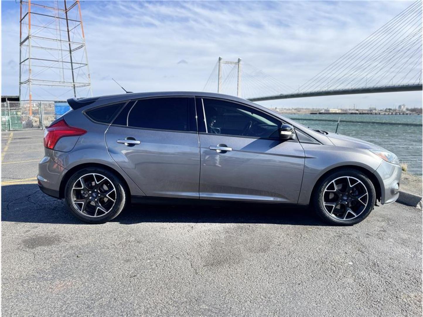 2013 No Color /No Color Ford Focus (1FADP3K24DL) with an 4-Cyl, Flex Fuel, 2.0L engine, Manual, 5-Spd transmission, located at 607 W Columbia Drive, Kennewick, WA, 99336, (509) 987-1069, 46.216743, -119.126404 - Photo#12