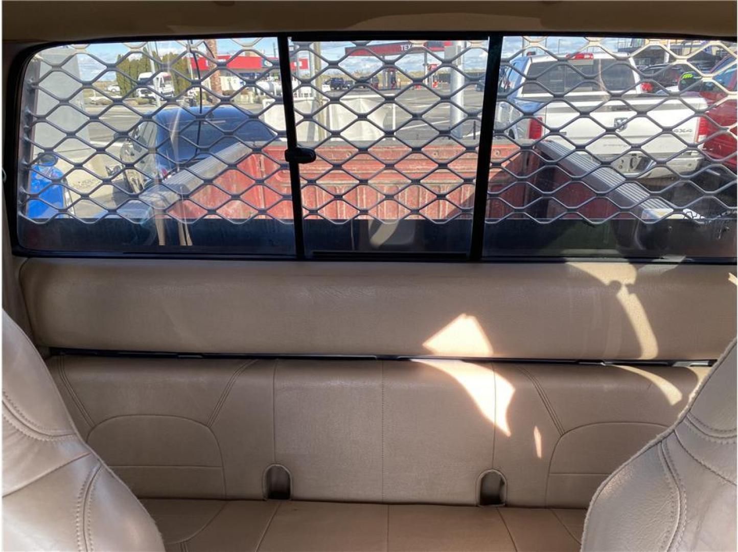 1999 Red /No Color Ford F350 Super Duty Super Cab (1FTSX31F9XE) , located at 607 W Columbia Drive, Kennewick, WA, 99336, (509) 987-1069, 46.216743, -119.126404 - Photo#15