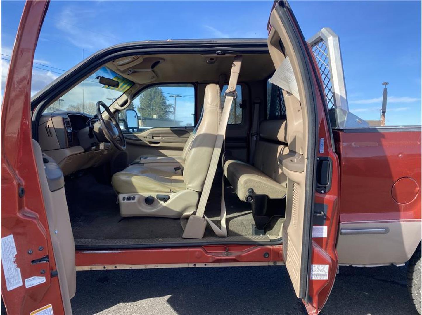 1999 Red /No Color Ford F350 Super Duty Super Cab (1FTSX31F9XE) , located at 607 W Columbia Drive, Kennewick, WA, 99336, (509) 987-1069, 46.216743, -119.126404 - Photo#16