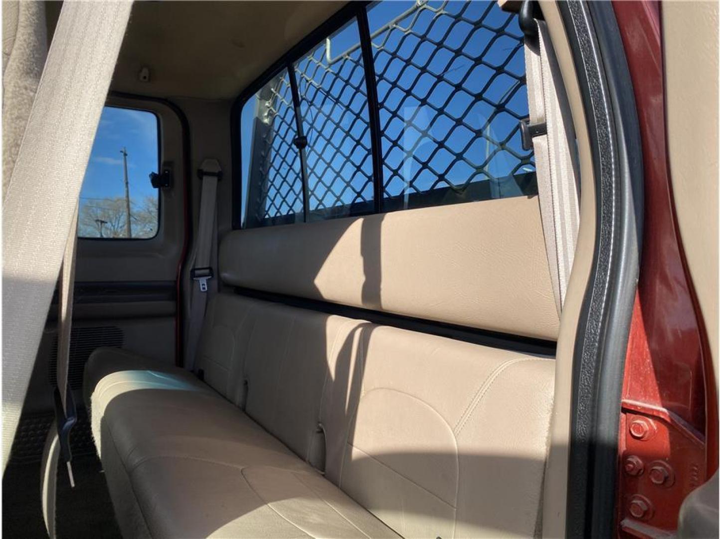 1999 Red /No Color Ford F350 Super Duty Super Cab (1FTSX31F9XE) , located at 607 W Columbia Drive, Kennewick, WA, 99336, (509) 987-1069, 46.216743, -119.126404 - Photo#17