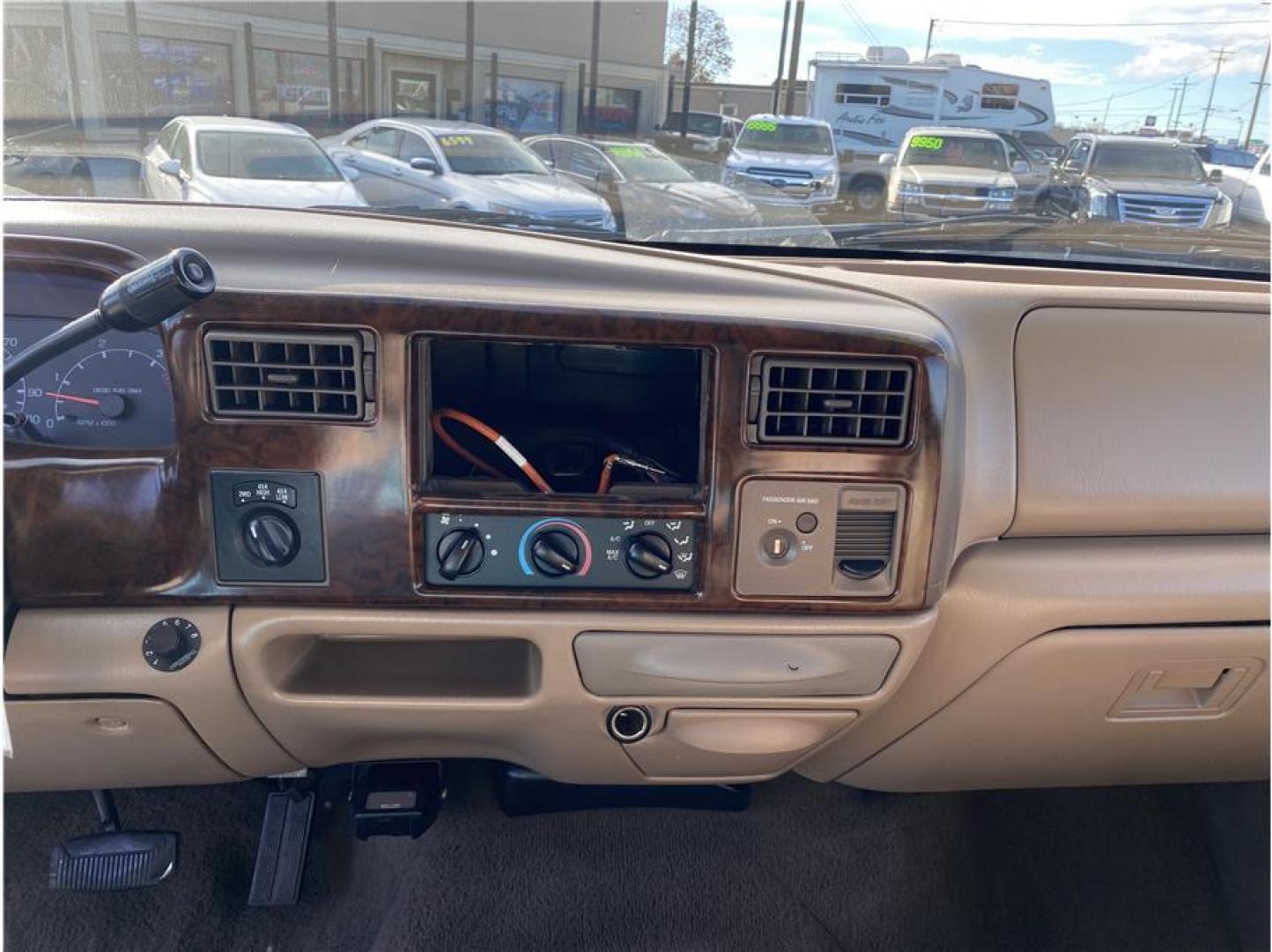 1999 Red /No Color Ford F350 Super Duty Super Cab (1FTSX31F9XE) , located at 607 W Columbia Drive, Kennewick, WA, 99336, (509) 987-1069, 46.216743, -119.126404 - Photo#13