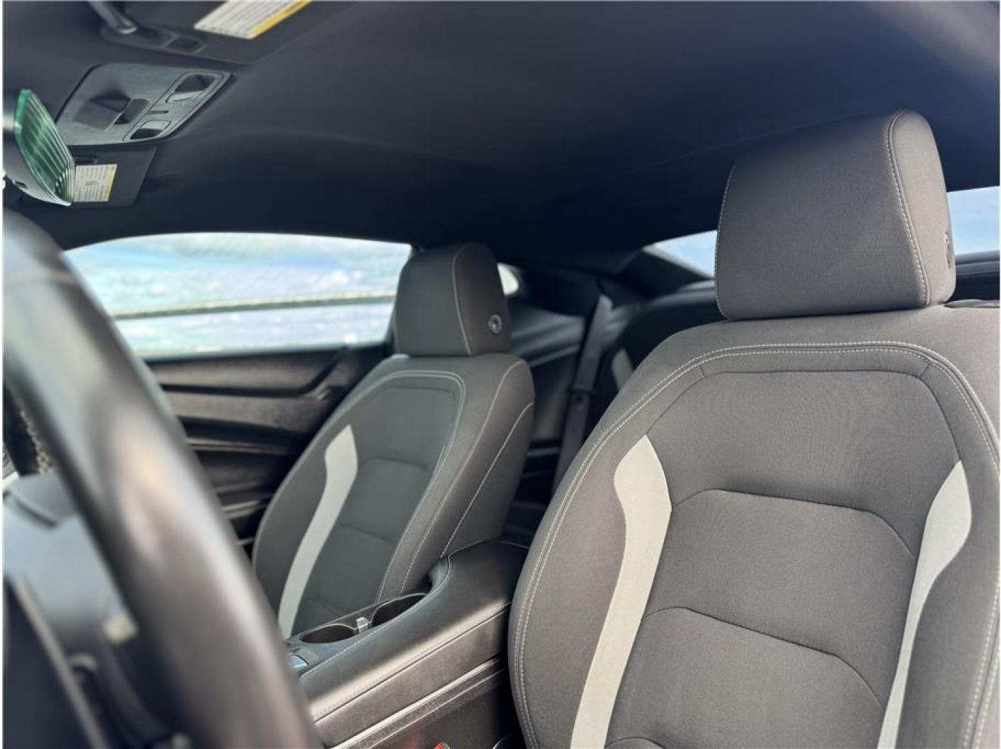 2016 Red /No Color Chevrolet Camaro (1G1FB1RS2G0) with an V6, 3.6 Liter engine, Automatic, 8-Spd transmission, located at 607 W Columbia Drive, Kennewick, WA, 99336, (509) 987-1069, 46.216743, -119.126404 - Photo#4
