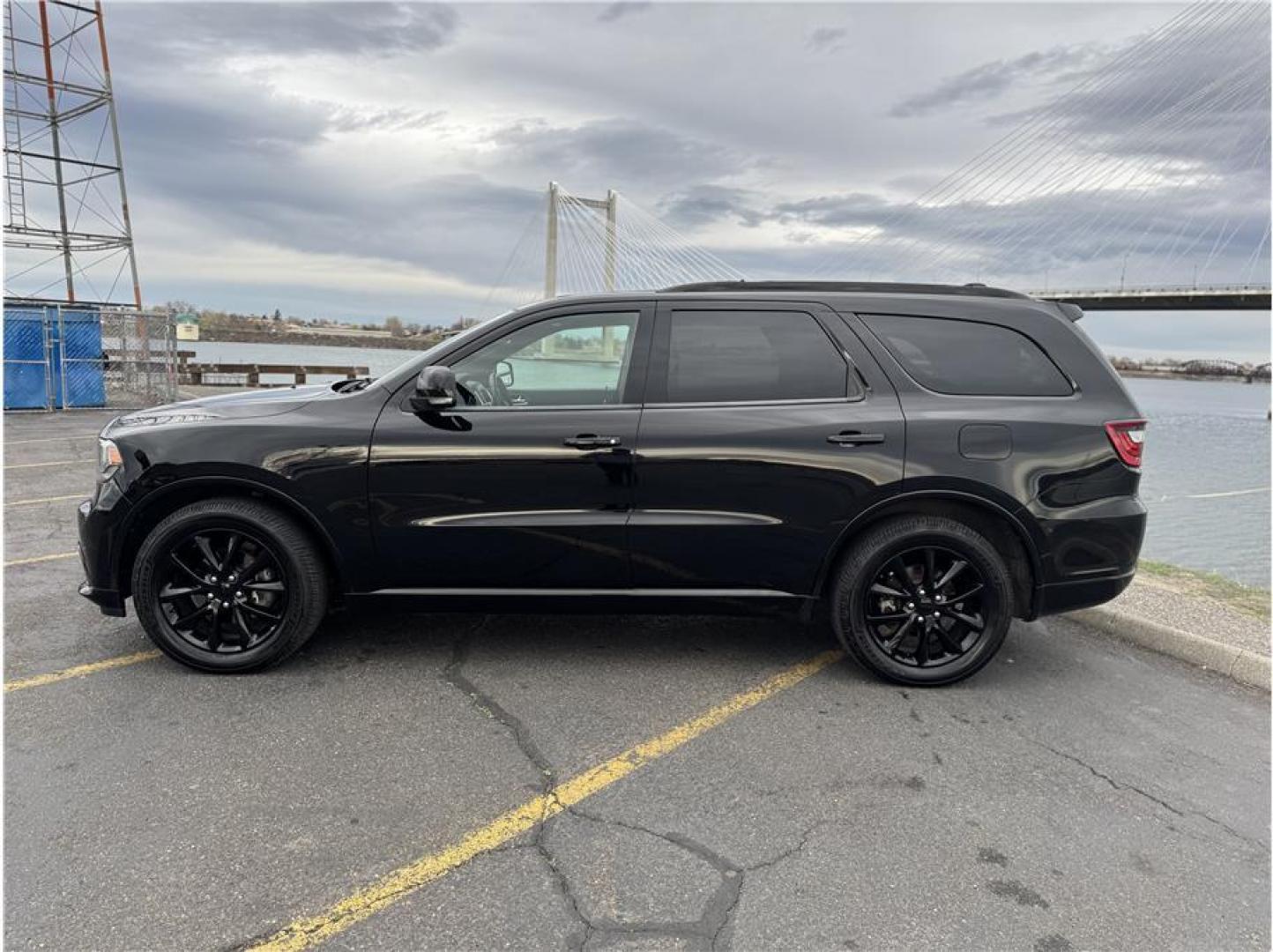 2017 Black /No Color Dodge Durango (1C4RDJDG2HC) with an V6, 3.6 Liter engine, Automatic, 8-Spd transmission, located at 607 W Columbia Drive, Kennewick, WA, 99336, (509) 987-1069, 46.216743, -119.126404 - Photo#1