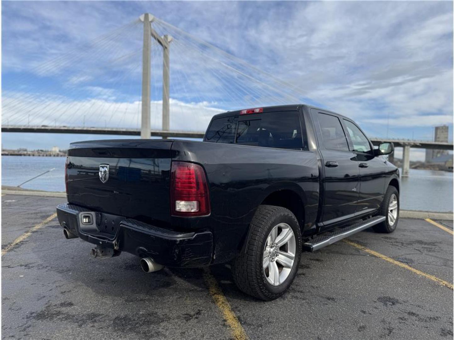 2013 Black /No Color Ram 1500 Crew Cab (1C6RR7MT3DS) with an V8, HEMI, 5.7 Liter engine, Automatic, 6-Spd transmission, located at 607 W Columbia Drive, Kennewick, WA, 99336, (509) 987-1069, 46.216743, -119.126404 - Photo#13