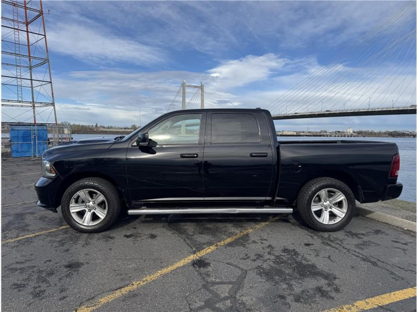 2013 Black /No Color Ram 1500 Crew Cab (1C6RR7MT3DS) with an V8, HEMI, 5.7 Liter engine, Automatic, 6-Spd transmission, located at 607 W Columbia Drive, Kennewick, WA, 99336, (509) 987-1069, 46.216743, -119.126404 - Photo#1