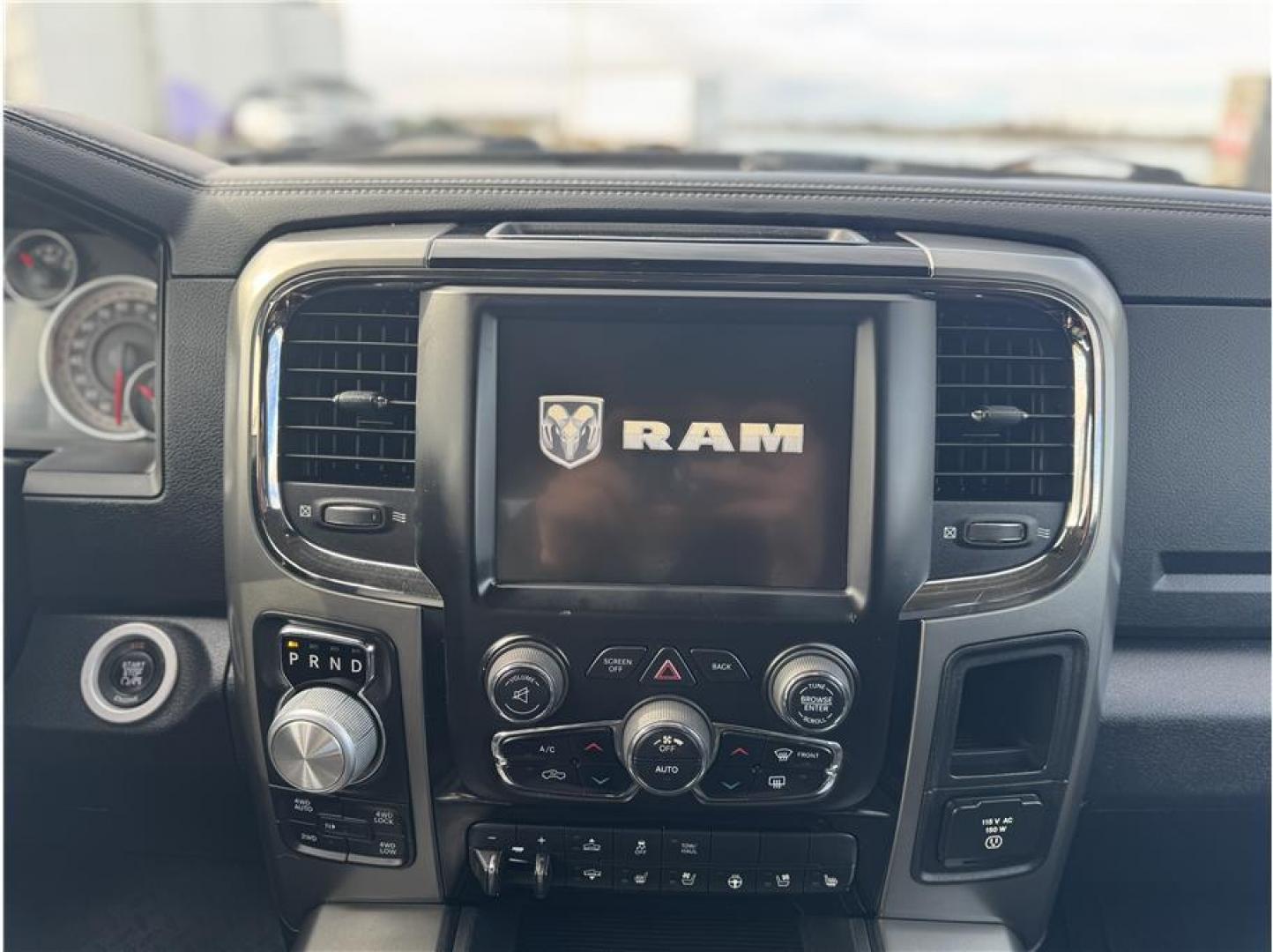 2013 Black /No Color Ram 1500 Crew Cab (1C6RR7MT3DS) with an V8, HEMI, 5.7 Liter engine, Automatic, 6-Spd transmission, located at 607 W Columbia Drive, Kennewick, WA, 99336, (509) 987-1069, 46.216743, -119.126404 - Photo#7