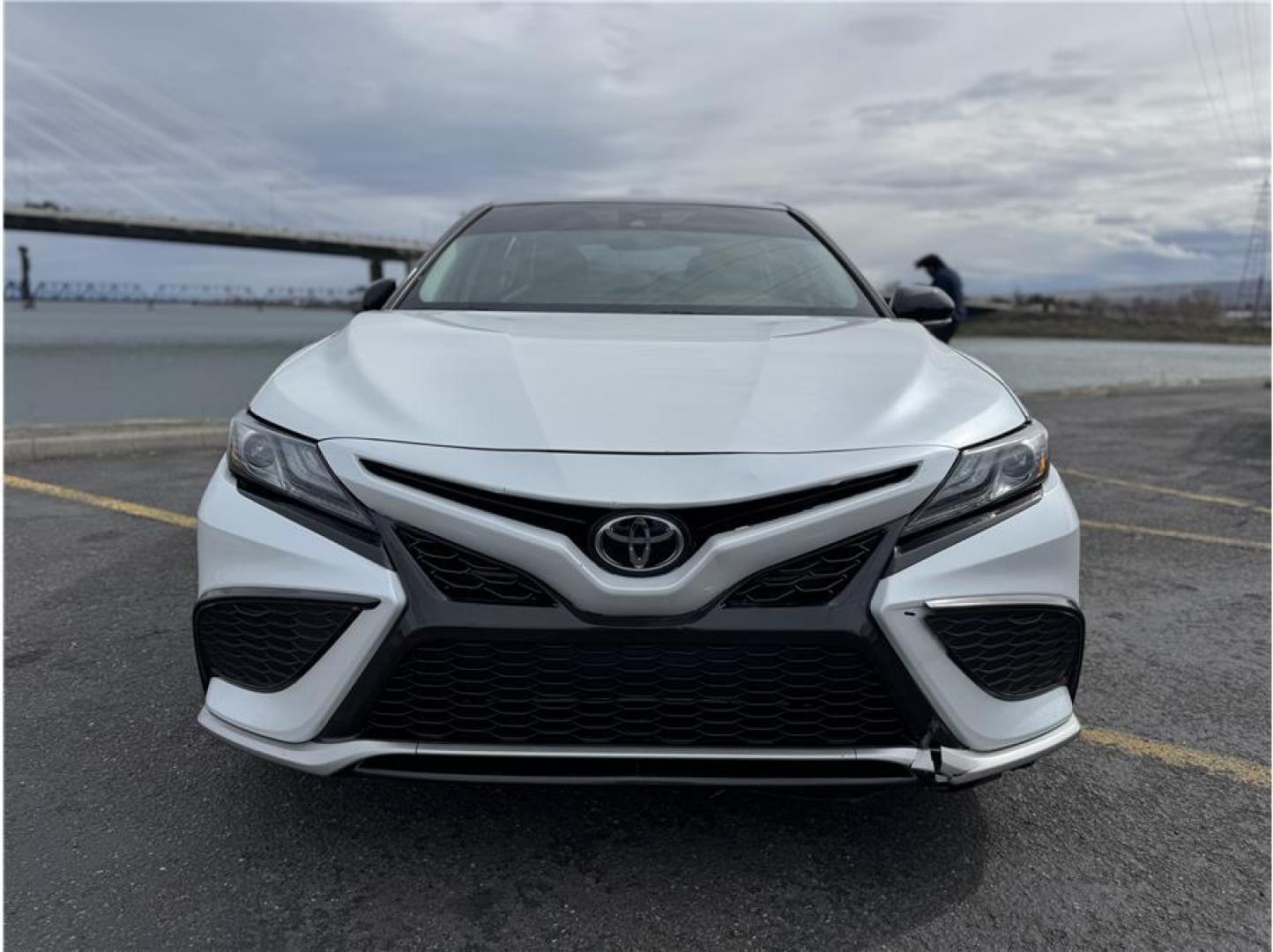 2021 White /No Color Toyota Camry (4T1K61AK8MU) with an 4-Cyl, 2.5 Liter engine, Automatic, 8-Spd w/Sequential Shift transmission, located at 607 W Columbia Drive, Kennewick, WA, 99336, (509) 987-1069, 46.216743, -119.126404 - Photo#14