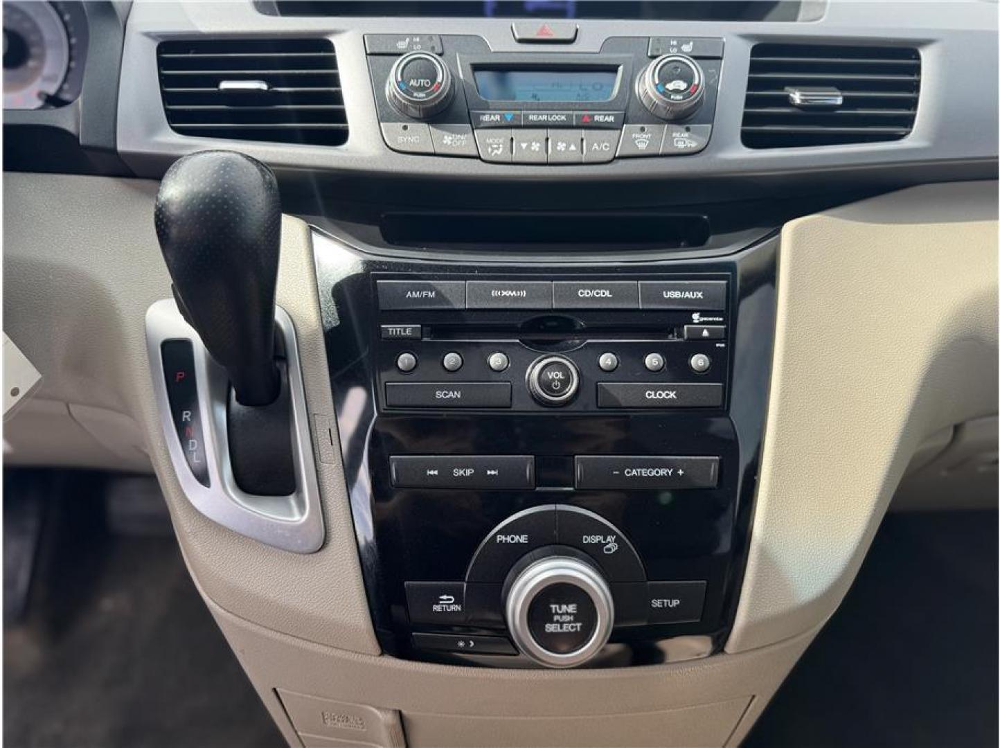 2013 Gold /No Color Honda Odyssey (5FNRL5H63DB) with an V6, i-VTEC, 3.5 Liter engine, Automatic, 5-Spd transmission, located at 607 W Columbia Drive, Kennewick, WA, 99336, (509) 987-1069, 46.216743, -119.126404 - Photo#11