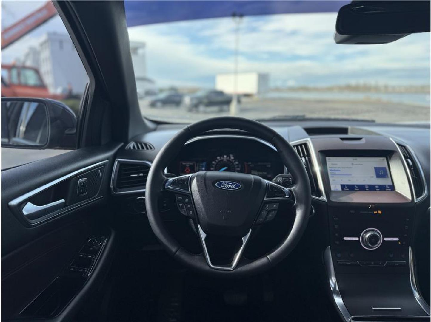 2020 Black /No Color Ford Edge (2FMPK3K9XLB) with an 4-Cyl, EcoBoost, Turbo, 2.0 Liter engine, Automatic, 8-Spd transmission, located at 607 W Columbia Drive, Kennewick, WA, 99336, (509) 987-1069, 46.216743, -119.126404 - Photo#4