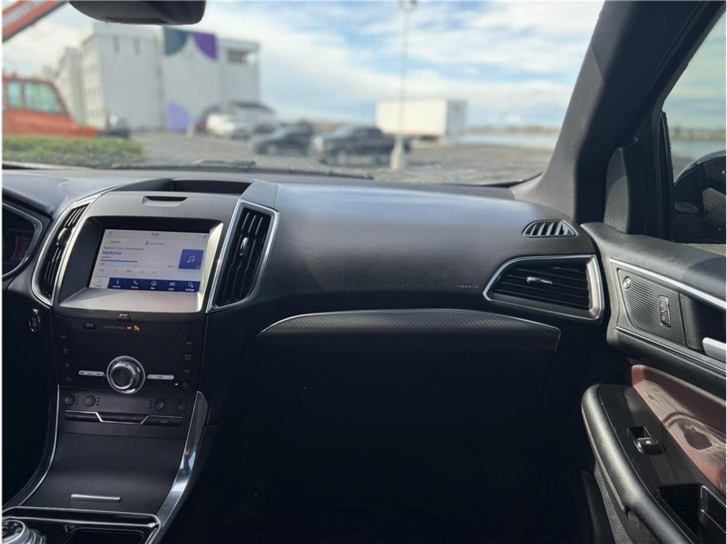 2020 Black /No Color Ford Edge (2FMPK3K9XLB) with an 4-Cyl, EcoBoost, Turbo, 2.0 Liter engine, Automatic, 8-Spd transmission, located at 607 W Columbia Drive, Kennewick, WA, 99336, (509) 987-1069, 46.216743, -119.126404 - Photo#6