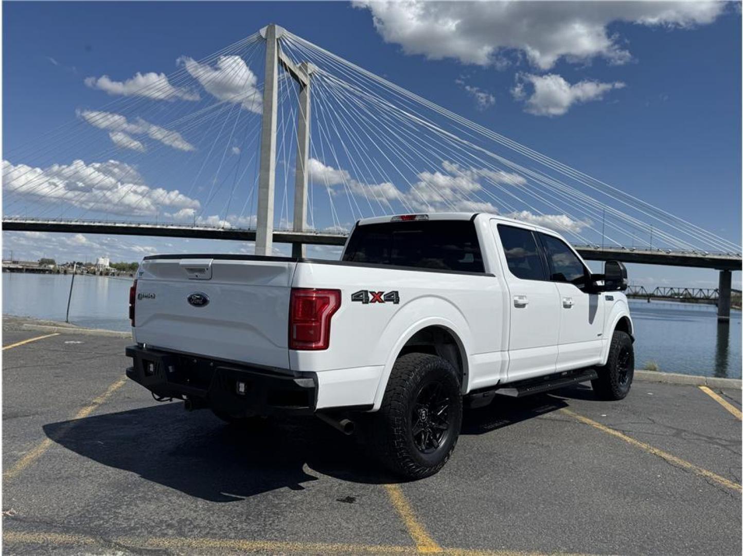 2016 White /No Color Ford F150 SuperCrew Cab (1FTFW1EG0GF) with an V6, EcoBoost, TT, 3.5L engine, Auto, 6-Spd SelShft transmission, located at 607 W Columbia Drive, Kennewick, WA, 99336, (509) 987-1069, 46.216743, -119.126404 - Photo#13