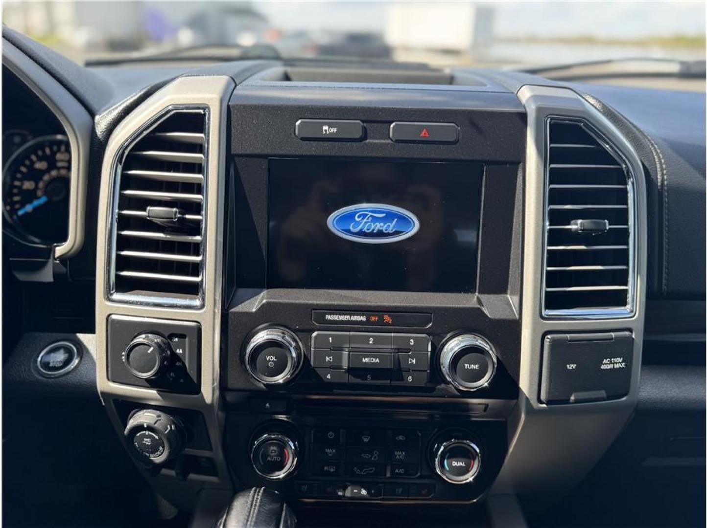 2016 White /No Color Ford F150 SuperCrew Cab (1FTFW1EG0GF) with an V6, EcoBoost, TT, 3.5L engine, Auto, 6-Spd SelShft transmission, located at 607 W Columbia Drive, Kennewick, WA, 99336, (509) 987-1069, 46.216743, -119.126404 - Photo#7