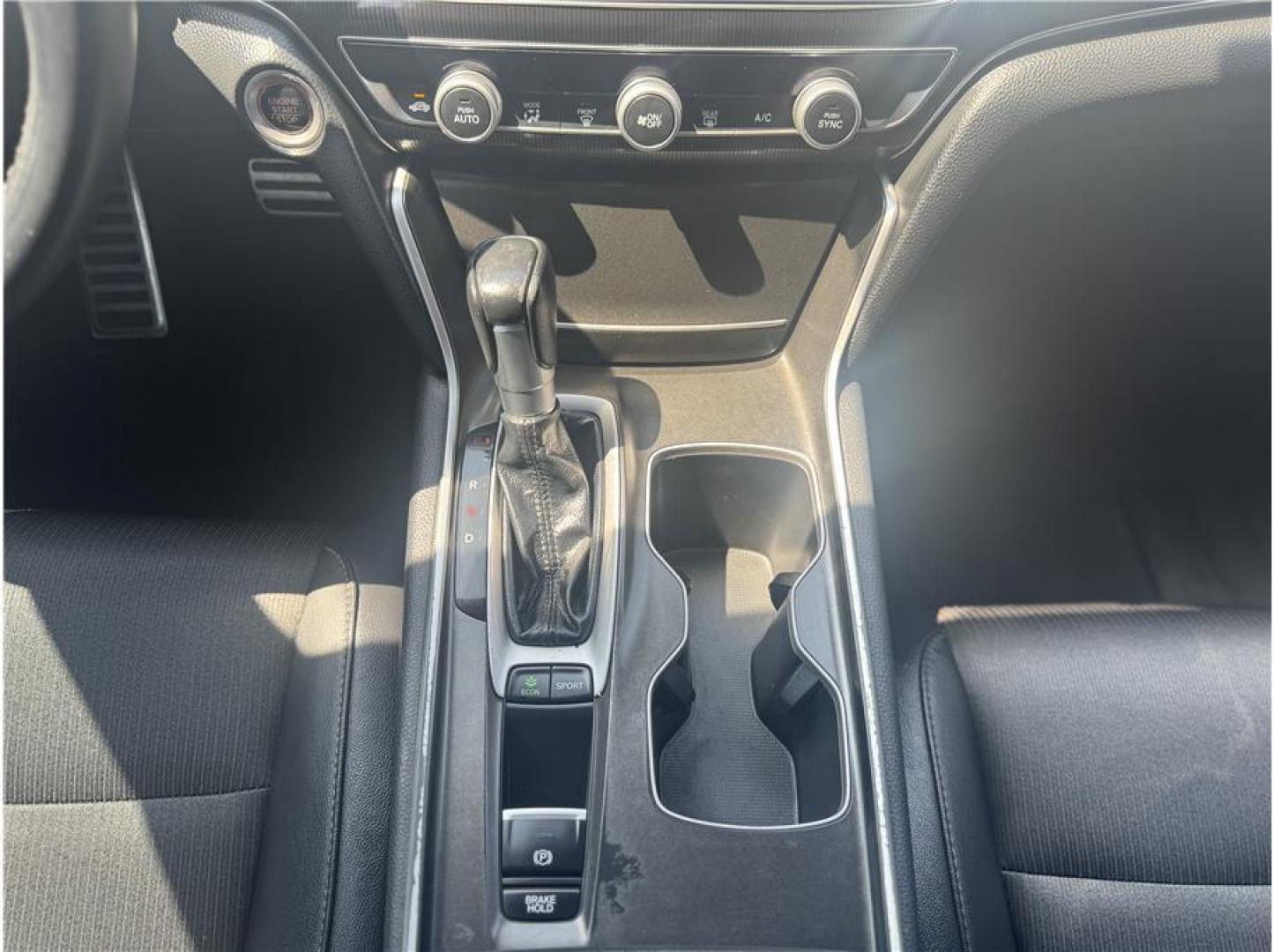 2020 White /No Color Honda Accord (1HGCV1F35LA) with an 4-Cyl, i-VTEC, Turbo, 1.5 Liter engine, Automatic, CVT w/Sport Mode transmission, located at 607 W Columbia Drive, Kennewick, WA, 99336, (509) 987-1069, 46.216743, -119.126404 - Photo#8