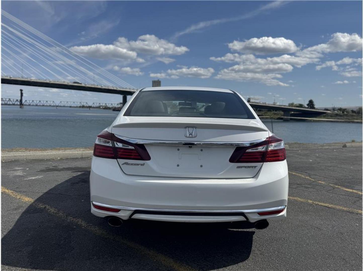 2016 White /No Color Honda Accord (1HGCR2F57GA) with an 4-Cyl, i-VTEC, 2.4 Liter engine, Auto, CVT w/Sport Mode transmission, located at 607 W Columbia Drive, Kennewick, WA, 99336, (509) 987-1069, 46.216743, -119.126404 - Photo#14