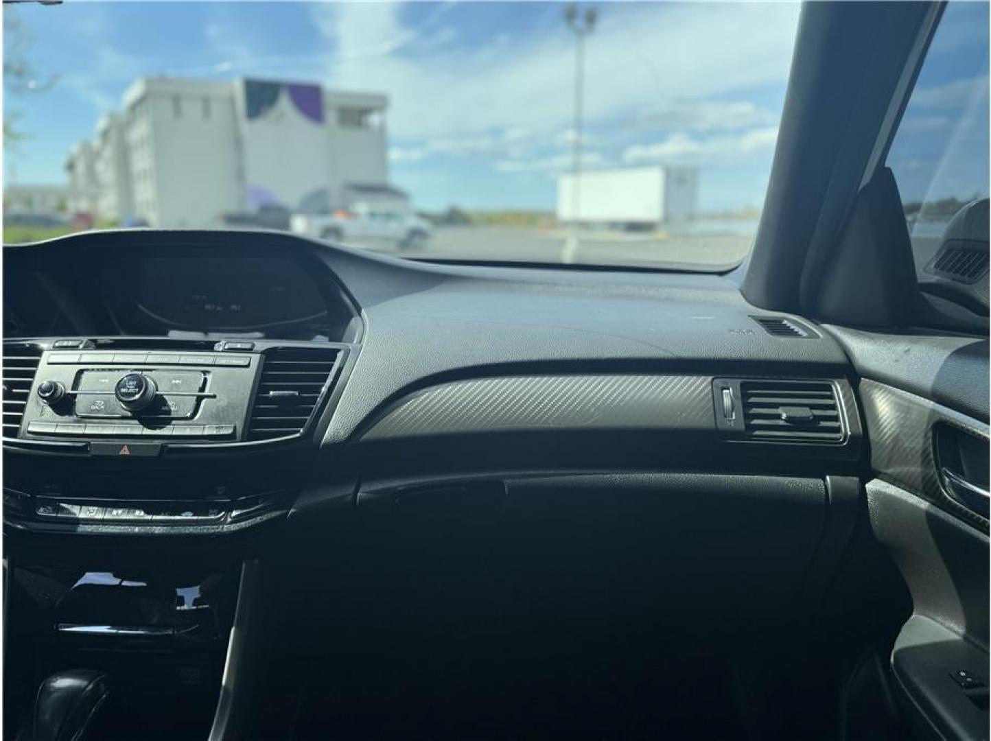 2016 White /No Color Honda Accord (1HGCR2F57GA) with an 4-Cyl, i-VTEC, 2.4 Liter engine, Auto, CVT w/Sport Mode transmission, located at 607 W Columbia Drive, Kennewick, WA, 99336, (509) 987-1069, 46.216743, -119.126404 - Photo#6