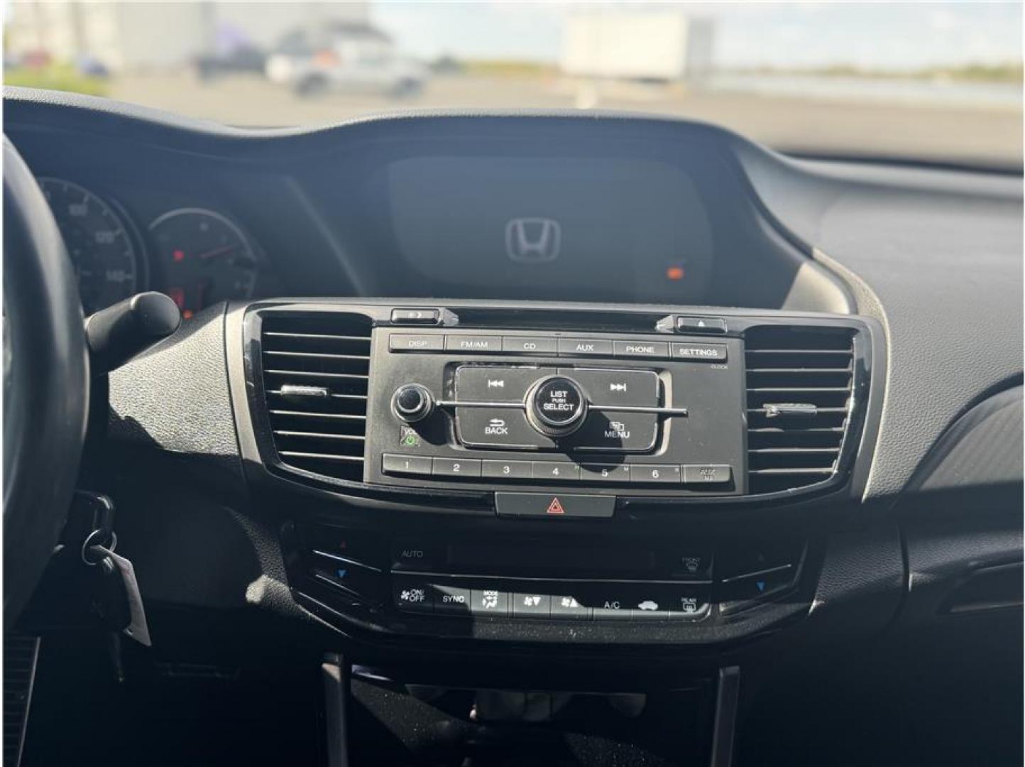 2016 White /No Color Honda Accord (1HGCR2F57GA) with an 4-Cyl, i-VTEC, 2.4 Liter engine, Auto, CVT w/Sport Mode transmission, located at 607 W Columbia Drive, Kennewick, WA, 99336, (509) 987-1069, 46.216743, -119.126404 - Photo#7