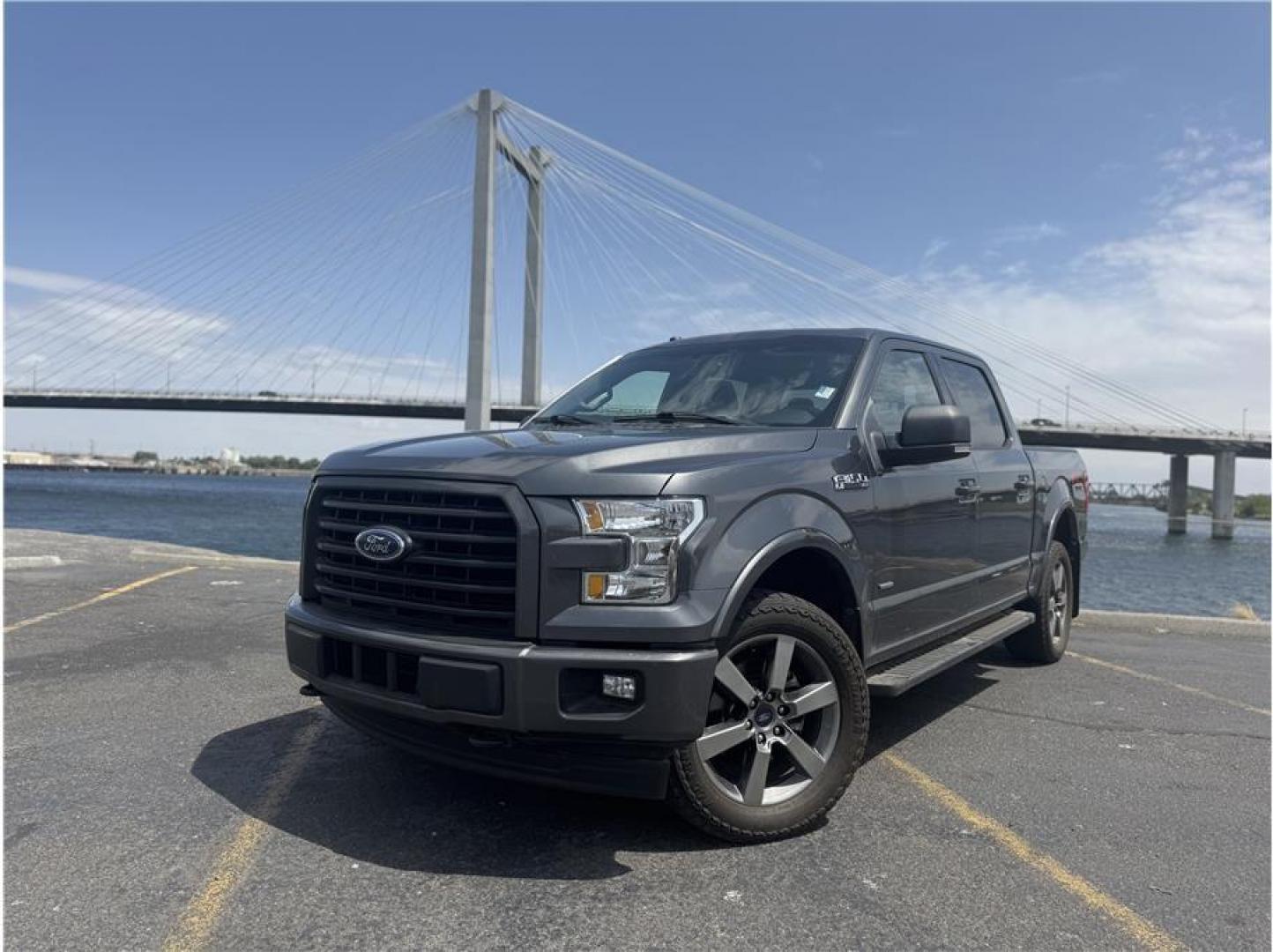 2017 Gray /No Color Ford F150 SuperCrew Cab (1FTEW1EG1HF) with an V6, EcoBoost, TT, 3.5L engine, Auto, 6-Spd SelShft transmission, located at 607 W Columbia Drive, Kennewick, WA, 99336, (509) 987-1069, 46.216743, -119.126404 - Photo#0