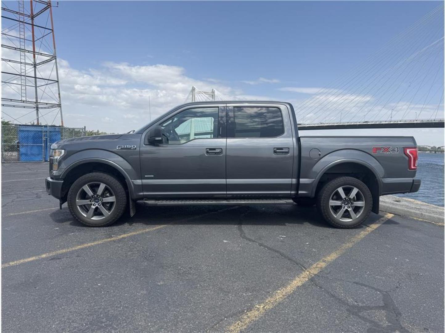 2017 Gray /No Color Ford F150 SuperCrew Cab (1FTEW1EG1HF) with an V6, EcoBoost, TT, 3.5L engine, Auto, 6-Spd SelShft transmission, located at 607 W Columbia Drive, Kennewick, WA, 99336, (509) 987-1069, 46.216743, -119.126404 - Photo#1