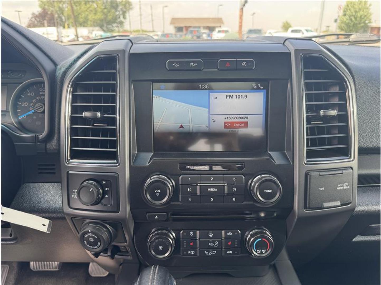 2017 Gray /No Color Ford F150 SuperCrew Cab (1FTEW1EG1HF) with an V6, EcoBoost, TT, 3.5L engine, Auto, 6-Spd SelShft transmission, located at 607 W Columbia Drive, Kennewick, WA, 99336, (509) 987-1069, 46.216743, -119.126404 - Photo#9