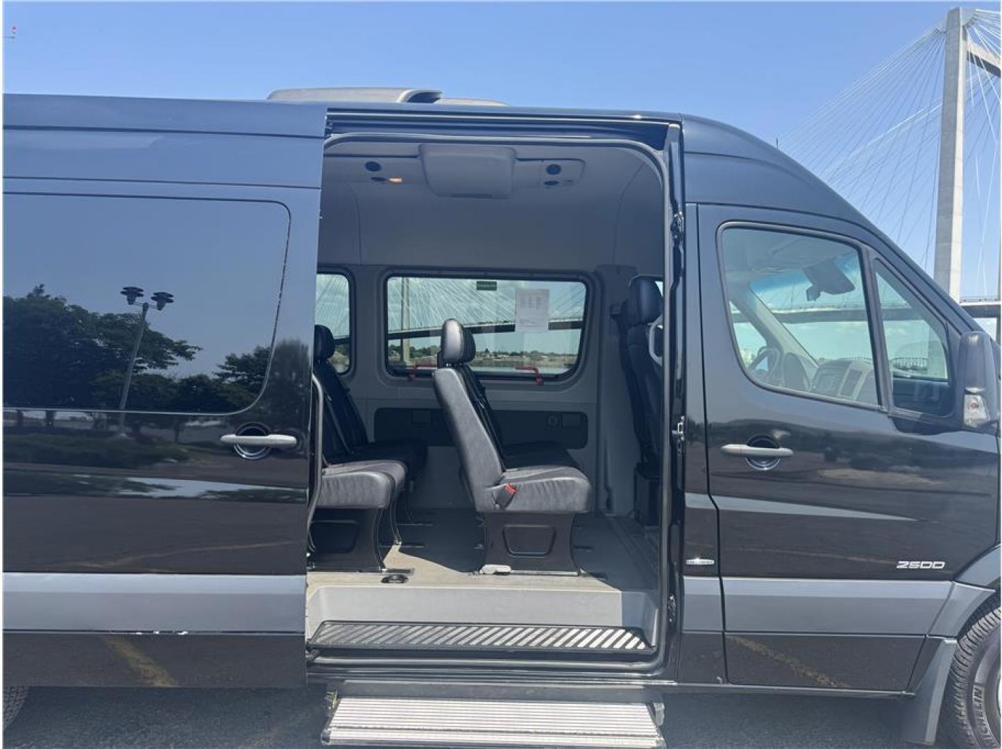 2014 Black /No Color Mercedes-benz Sprinter 2500 Passenger (WDZPE8DC7E5) with an 4-Cyl, Turbo Dsl, 2.1L engine, Auto, 7-Spd 7G-Tronic transmission, located at 607 W Columbia Drive, Kennewick, WA, 99336, (509) 987-1069, 46.216743, -119.126404 - Photo#3