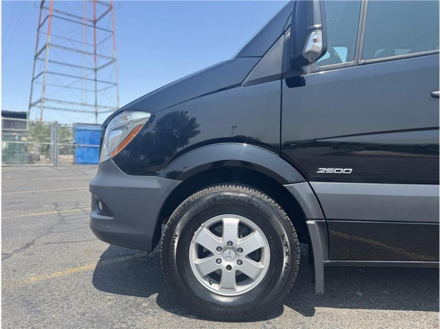 2014 Black /No Color Mercedes-benz Sprinter 2500 Passenger (WDZPE8DC7E5) with an 4-Cyl, Turbo Dsl, 2.1L engine, Auto, 7-Spd 7G-Tronic transmission, located at 607 W Columbia Drive, Kennewick, WA, 99336, (509) 987-1069, 46.216743, -119.126404 - Photo#19
