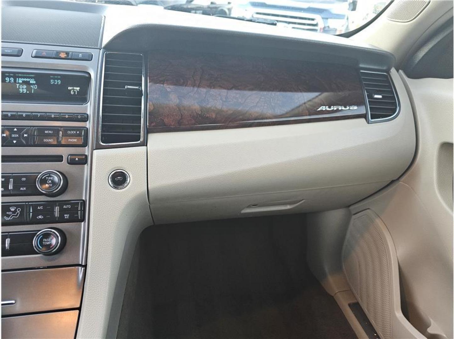 2011 No Color /No Color Ford Taurus (1FAHP2FW6BG) with an V6, 3.5 Liter engine, Automatic, 6-Spd w/Overdrive transmission, located at 607 W Columbia Drive, Kennewick, WA, 99336, (509) 987-1069, 46.216743, -119.126404 - Photo#13