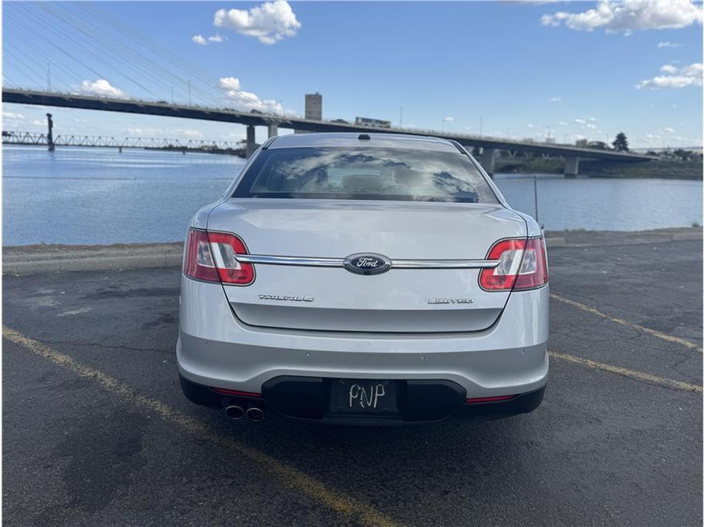 2011 No Color /No Color Ford Taurus (1FAHP2FW6BG) with an V6, 3.5 Liter engine, Automatic, 6-Spd w/Overdrive transmission, located at 607 W Columbia Drive, Kennewick, WA, 99336, (509) 987-1069, 46.216743, -119.126404 - Photo#14