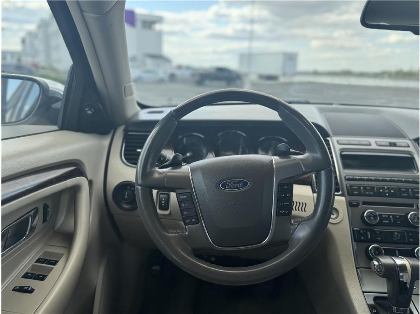 2011 No Color /No Color Ford Taurus (1FAHP2FW6BG) with an V6, 3.5 Liter engine, Automatic, 6-Spd w/Overdrive transmission, located at 607 W Columbia Drive, Kennewick, WA, 99336, (509) 987-1069, 46.216743, -119.126404 - Photo#4