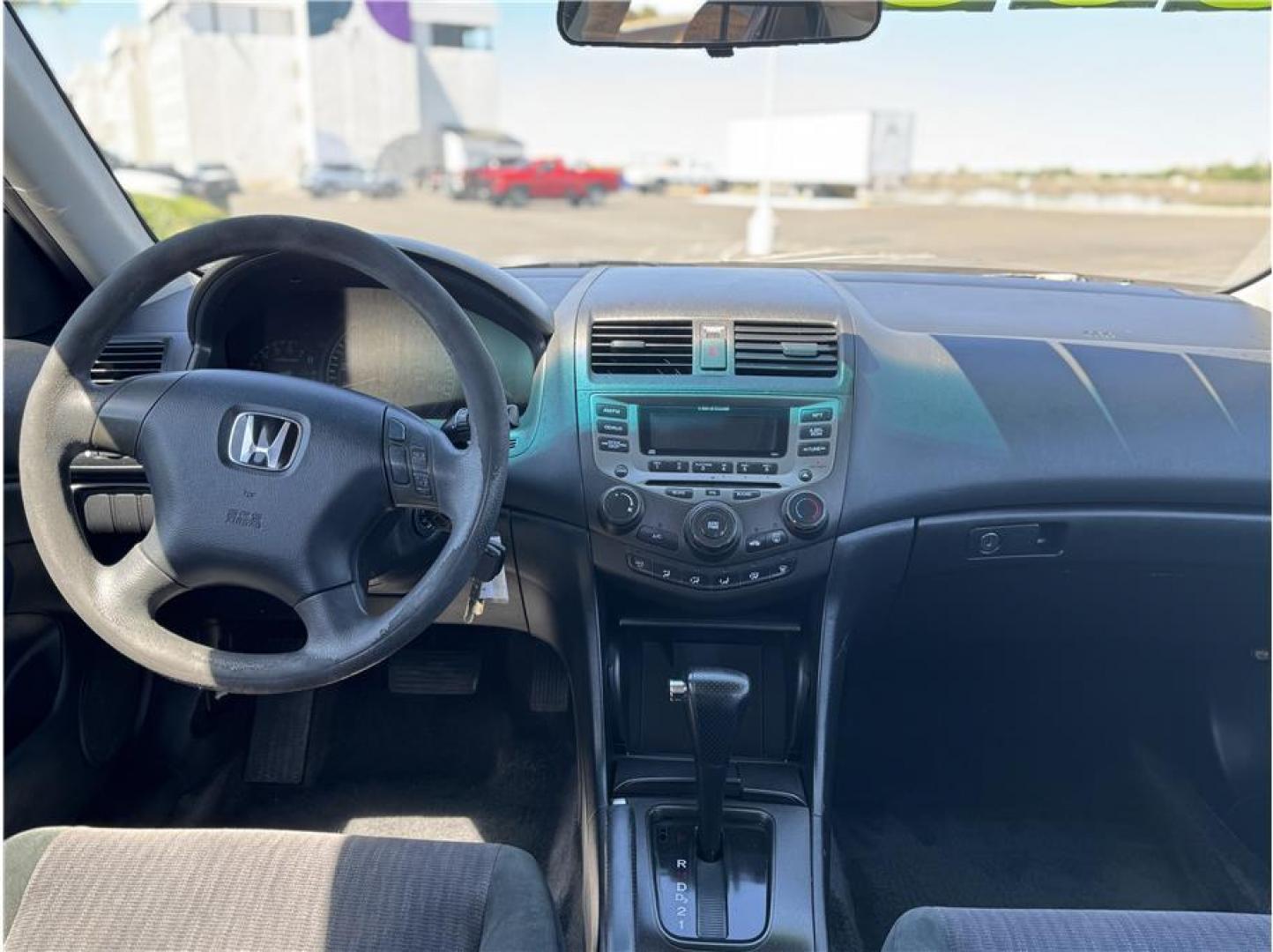 2004 No Color /No Color Honda Accord (1HGCM56374A) with an 4-Cyl, VTEC, 2.4 Liter engine, Automatic transmission, located at 607 W Columbia Drive, Kennewick, WA, 99336, (509) 987-1069, 46.216743, -119.126404 - Photo#4