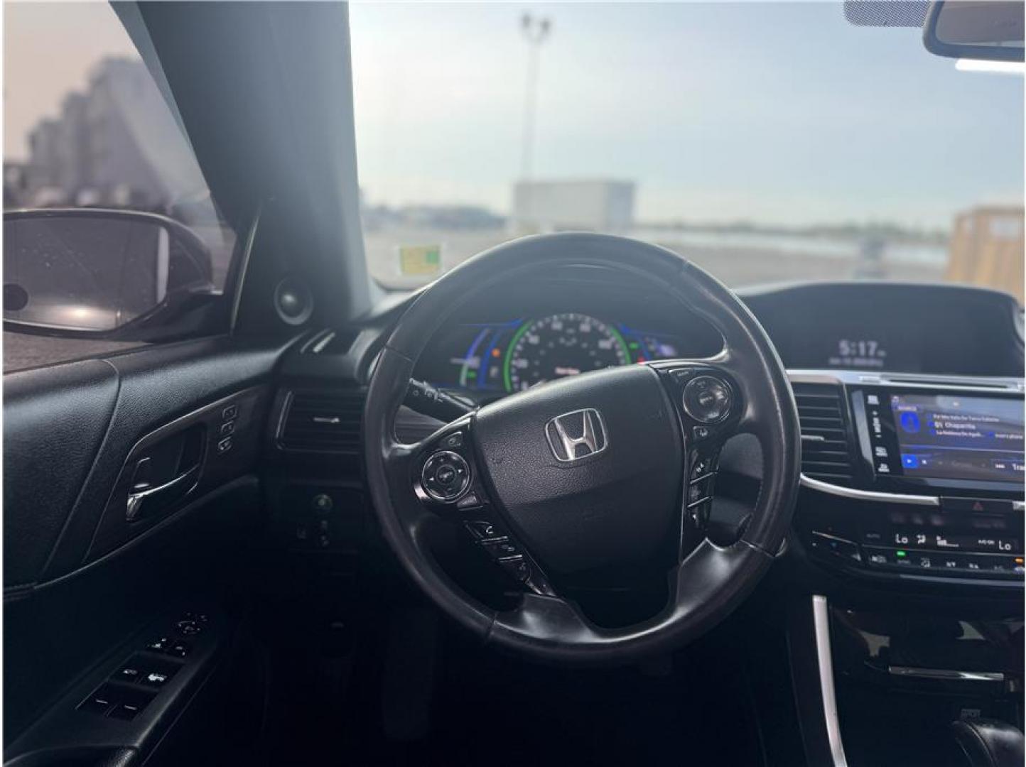 2017 Black /No Color Honda Accord Hybrid (JHMCR6F51HC) with an 4-Cyl, Hybrid VTEC 2.0L engine, Automatic, CVT transmission, located at 607 W Columbia Drive, Kennewick, WA, 99336, (509) 987-1069, 46.216743, -119.126404 - Photo#4