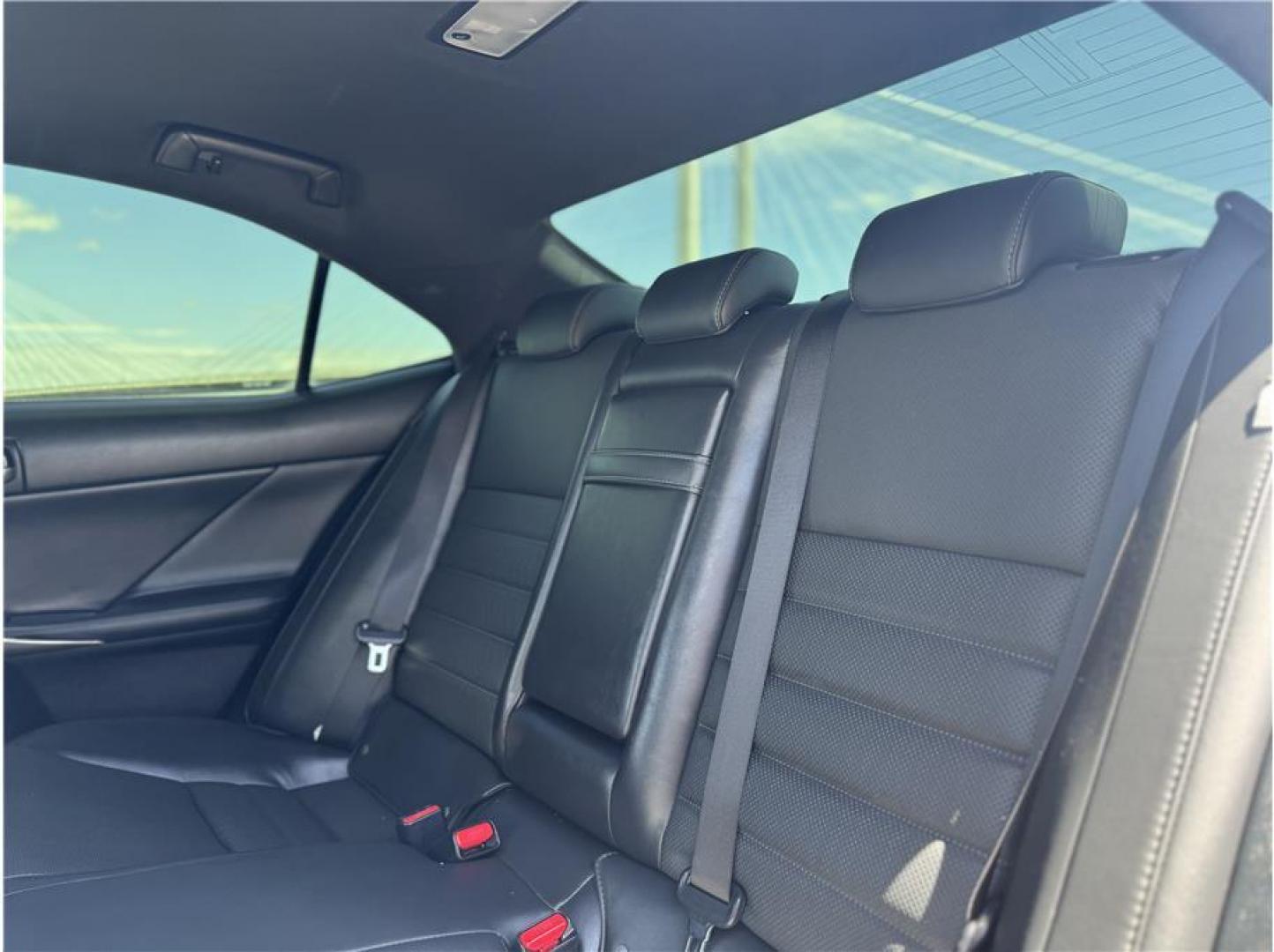 2018 White /No Color Lexus IS (JTHBA1D20J5) with an 4-Cyl, Turbo, 2.0 Liter engine, Automatic, 8-Spd transmission, located at 607 W Columbia Drive, Kennewick, WA, 99336, (509) 987-1069, 46.216743, -119.126404 - Photo#3