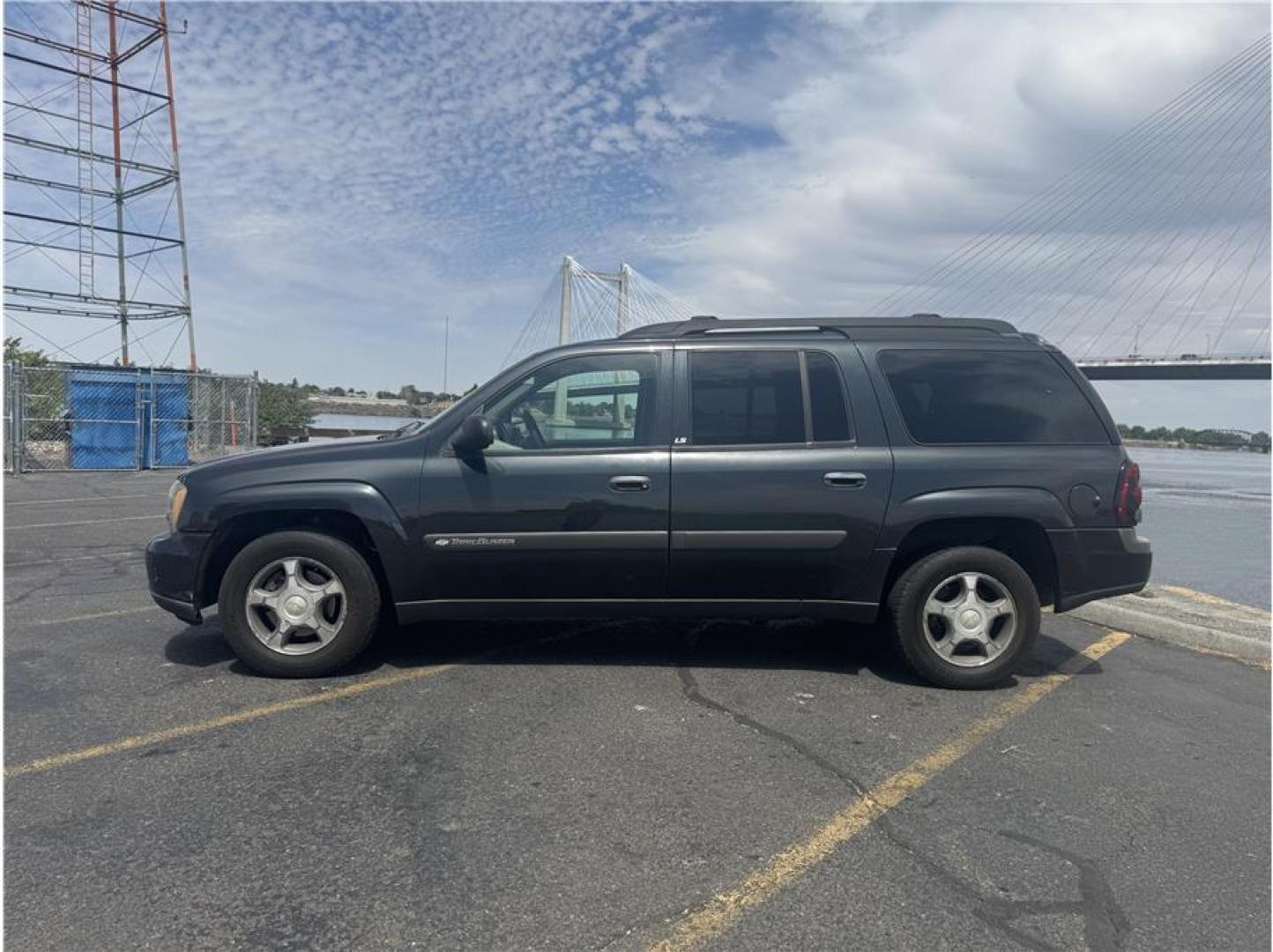 2004 Black /No Color Chevrolet Trailblazer (1GNET16S046) with an 6-Cyl, 4.2 Liter engine, Automatic transmission, located at 607 W Columbia Drive, Kennewick, WA, 99336, (509) 987-1069, 46.216743, -119.126404 - Photo#1