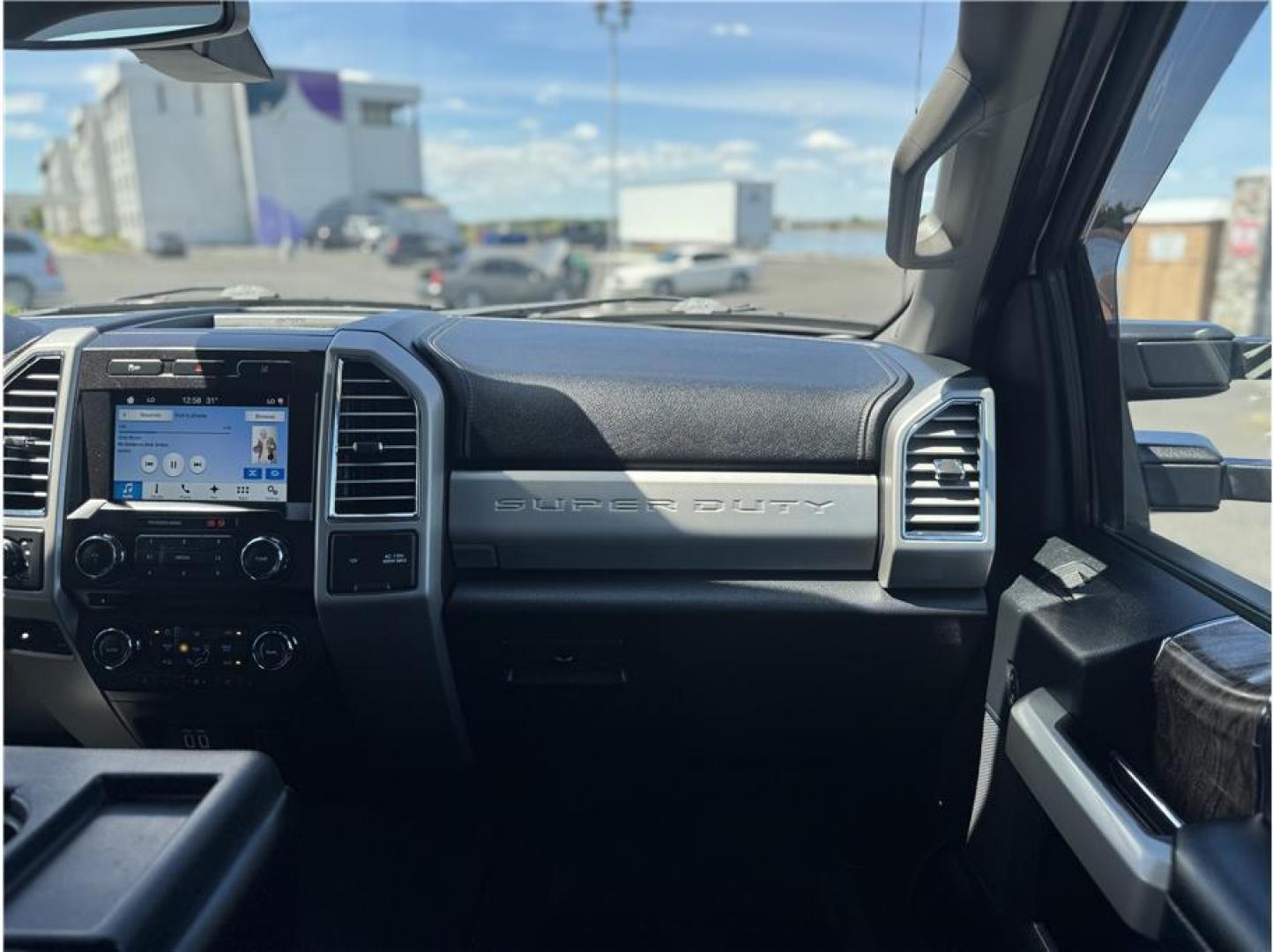 2017 White /No Color Ford F250 Super Duty Crew Cab (1FT7W2B63HE) with an V8, Flex Fuel, 6.2 Liter engine, Auto, 6-Spd TorqShft transmission, located at 607 W Columbia Drive, Kennewick, WA, 99336, (509) 987-1069, 46.216743, -119.126404 - Photo#6