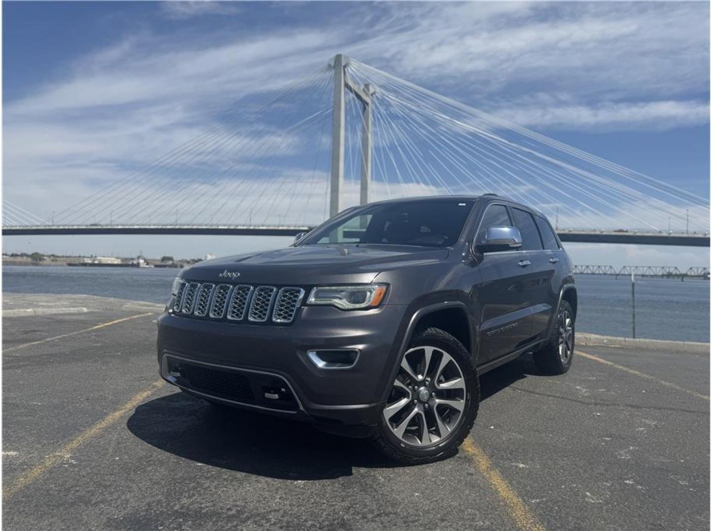2017 Gray /No Color Jeep Grand Cherokee (1C4RJFCG8HC) with an V6, VVT, 3.6 Liter engine, Automatic, 8-Spd transmission, located at 607 W Columbia Drive, Kennewick, WA, 99336, (509) 987-1069, 46.216743, -119.126404 - Photo#0