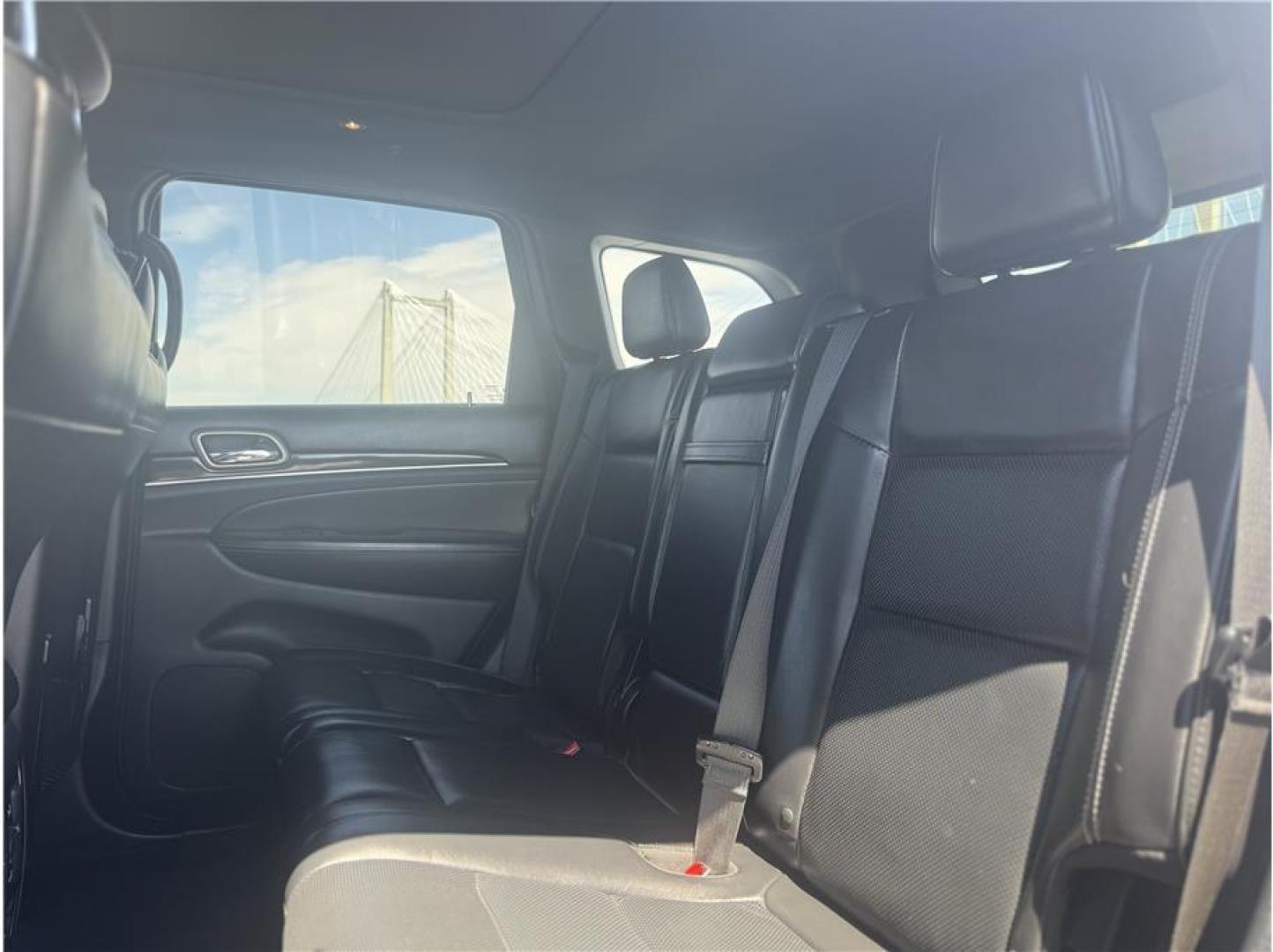 2017 Gray /No Color Jeep Grand Cherokee (1C4RJFCG8HC) with an V6, VVT, 3.6 Liter engine, Automatic, 8-Spd transmission, located at 607 W Columbia Drive, Kennewick, WA, 99336, (509) 987-1069, 46.216743, -119.126404 - Photo#3