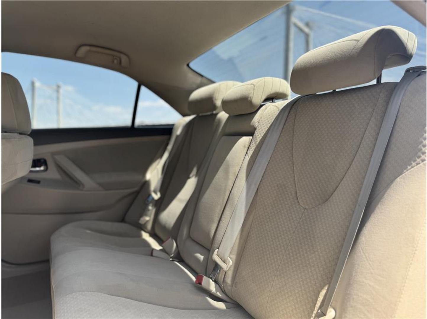 2009 Beige /No Color Toyota Camry (4T1BE46K79U) with an 4-Cyl, 2.4 Liter engine, Automatic, 5-Spd w/Overdrive transmission, located at 607 W Columbia Drive, Kennewick, WA, 99336, (509) 987-1069, 46.216743, -119.126404 - Photo#3