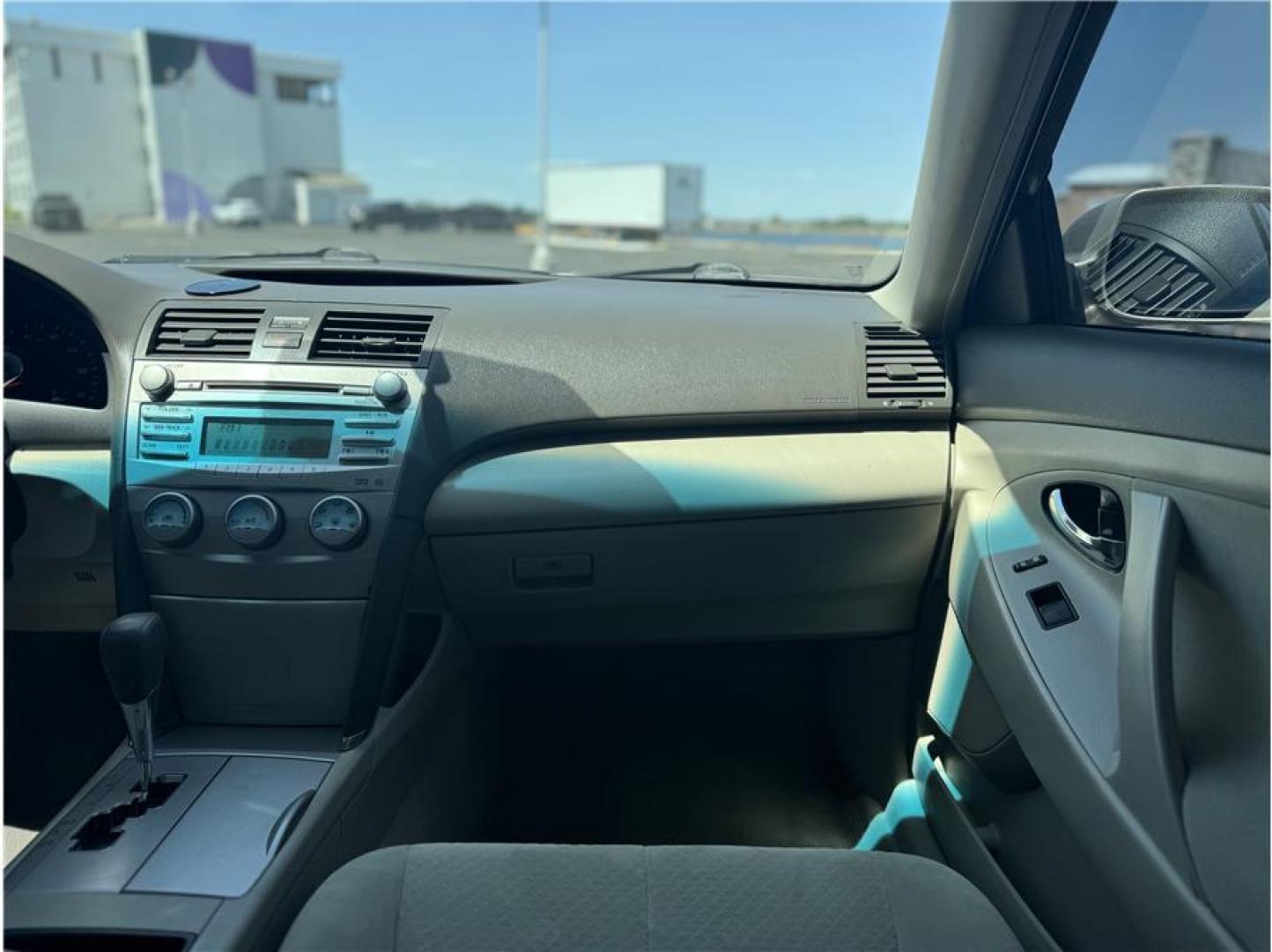 2009 Beige /No Color Toyota Camry (4T1BE46K79U) with an 4-Cyl, 2.4 Liter engine, Automatic, 5-Spd w/Overdrive transmission, located at 607 W Columbia Drive, Kennewick, WA, 99336, (509) 987-1069, 46.216743, -119.126404 - Photo#6