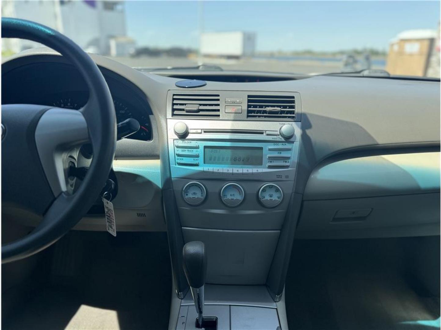 2009 Beige /No Color Toyota Camry (4T1BE46K79U) with an 4-Cyl, 2.4 Liter engine, Automatic, 5-Spd w/Overdrive transmission, located at 607 W Columbia Drive, Kennewick, WA, 99336, (509) 987-1069, 46.216743, -119.126404 - Photo#9