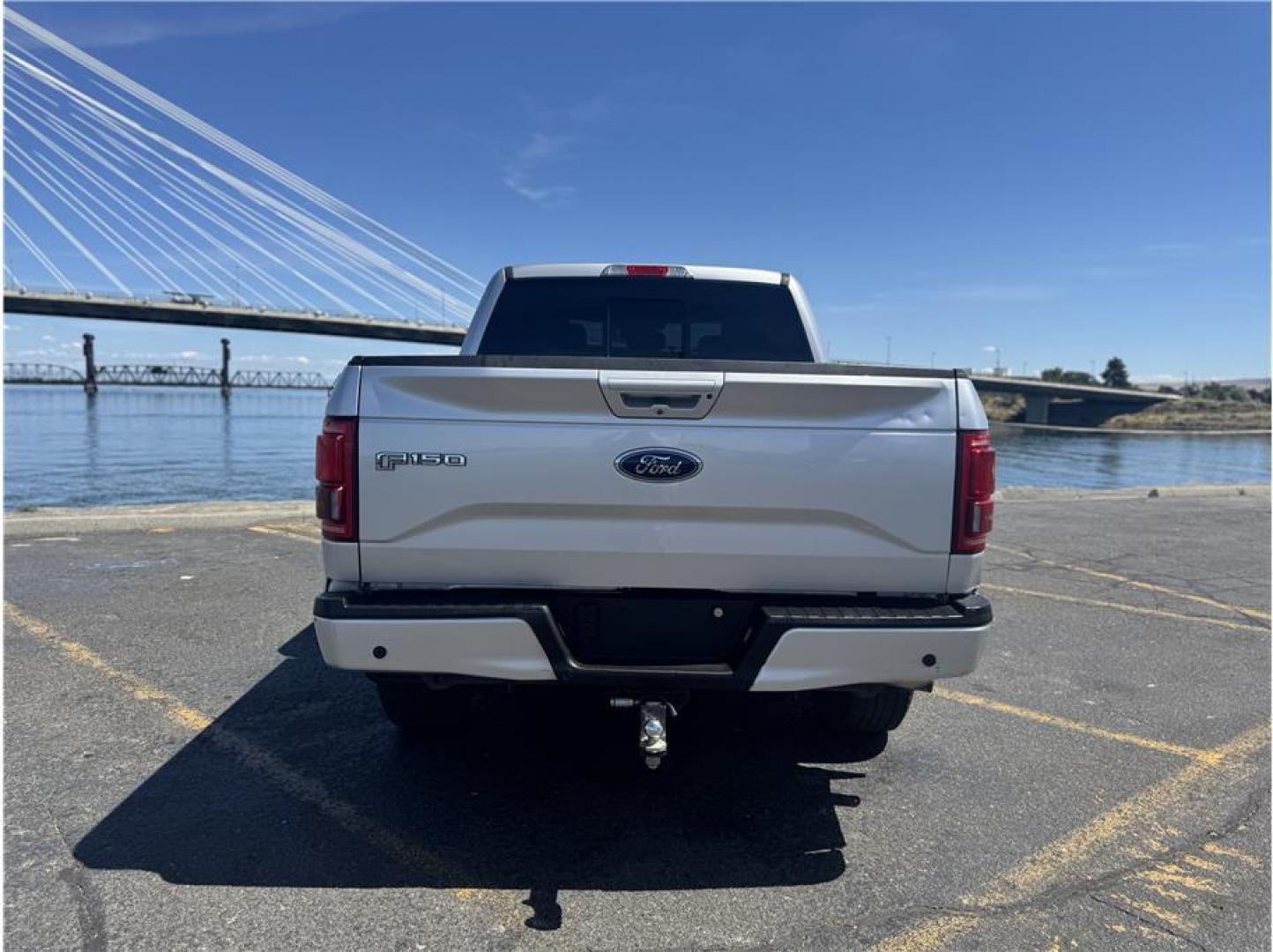 2015 Silver /No Color Ford F150 SuperCrew Cab (1FTEW1EG8FF) with an V6, EcoBoost, TT, 3.5L engine, Automatic, 6-Spd transmission, located at 607 W Columbia Drive, Kennewick, WA, 99336, (509) 987-1069, 46.216743, -119.126404 - Photo#15
