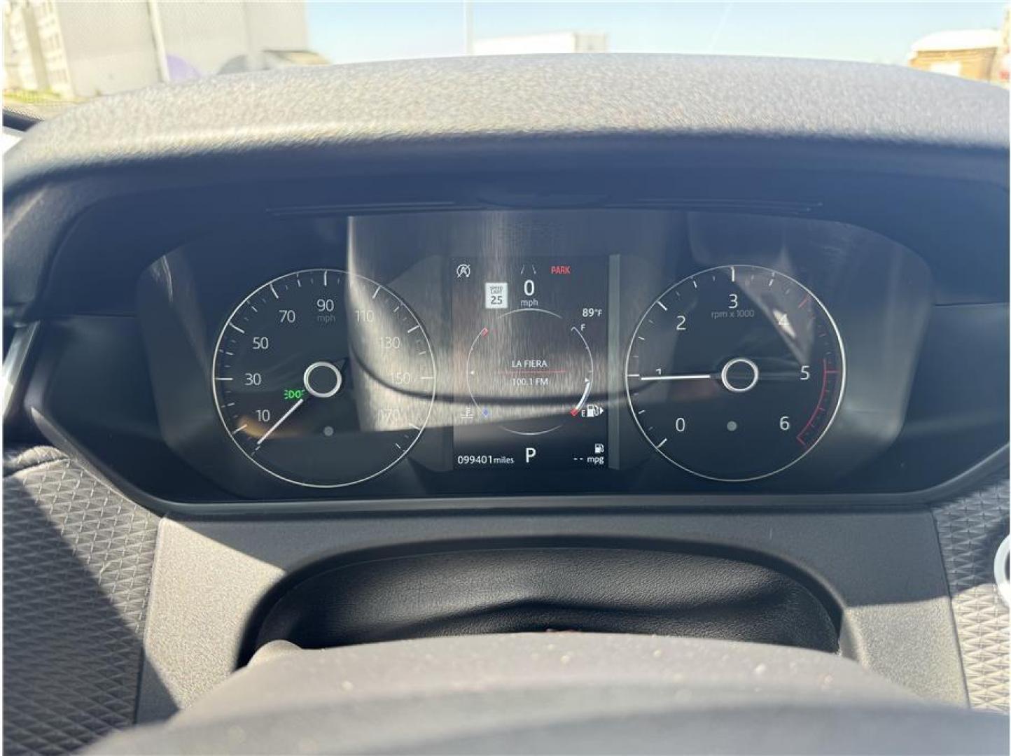 2019 White /No Color Land Rover Range Rover Velar (SALYB2EN2KA) with an 4-Cyl, Turbo Diesel, 2.0 Liter engine, Automatic, 8-Spd transmission, located at 607 W Columbia Drive, Kennewick, WA, 99336, (509) 987-1069, 46.216743, -119.126404 - Photo#11