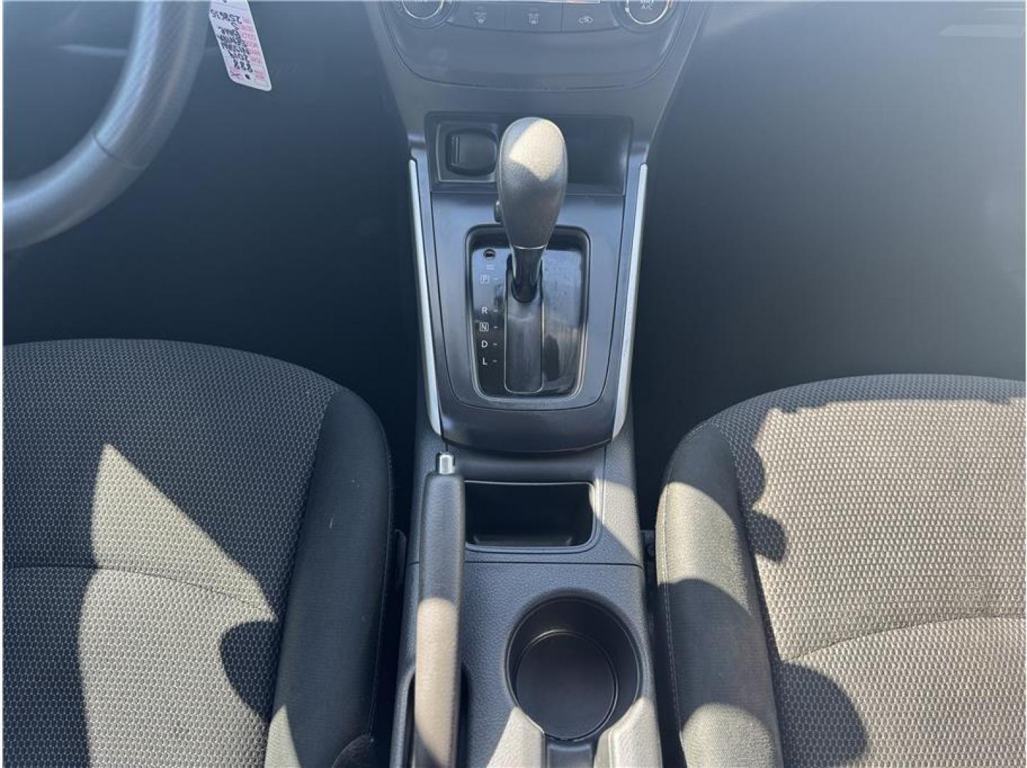 2019 Blue /No Color Nissan Sentra (3N1AB7AP6KY) with an 4-Cyl, 1.8 Liter engine, Automatic, CVT w/Xtronic transmission, located at 607 W Columbia Drive, Kennewick, WA, 99336, (509) 987-1069, 46.216743, -119.126404 - Photo#8