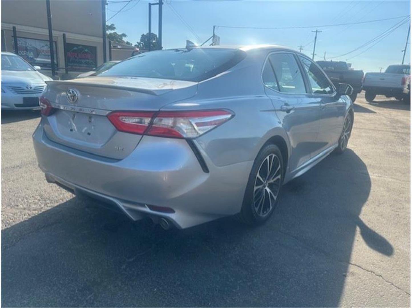 2020 Silver /No Color Toyota Camry (4T1G11AK7LU) with an 4-Cyl, 2.5 Liter engine, Automatic, 8-Spd w/Sequential Shift transmission, located at 607 W Columbia Drive, Kennewick, WA, 99336, (509) 987-1069, 46.216743, -119.126404 - Photo#4