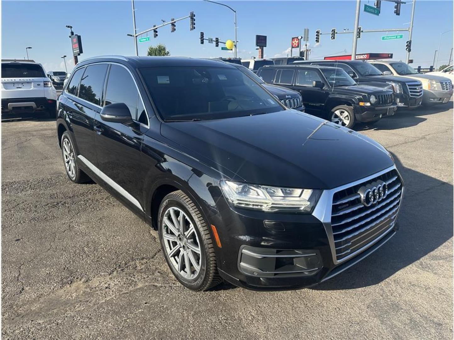 2018 Black /No Color Audi Q7 (WA1LAAF77JD) with an V6, Sprchrgd, 3.0L engine, Auto, 8-Spd Tiptronic transmission, located at 607 W Columbia Drive, Kennewick, WA, 99336, (509) 987-1069, 46.216743, -119.126404 - Photo#3