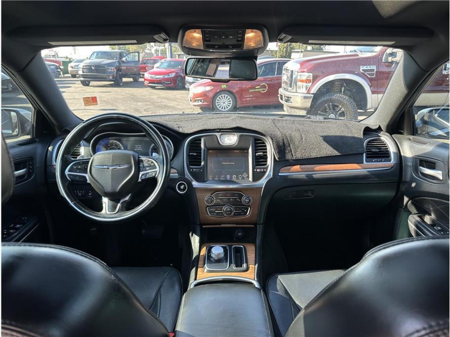 2016 Black /No Color Chrysler 300 (2C3CCASG1GH) with an V6, Flex Fuel, 3.6 Liter engine, Automatic, 8-Spd transmission, located at 607 W Columbia Drive, Kennewick, WA, 99336, (509) 987-1069, 46.216743, -119.126404 - Photo#16