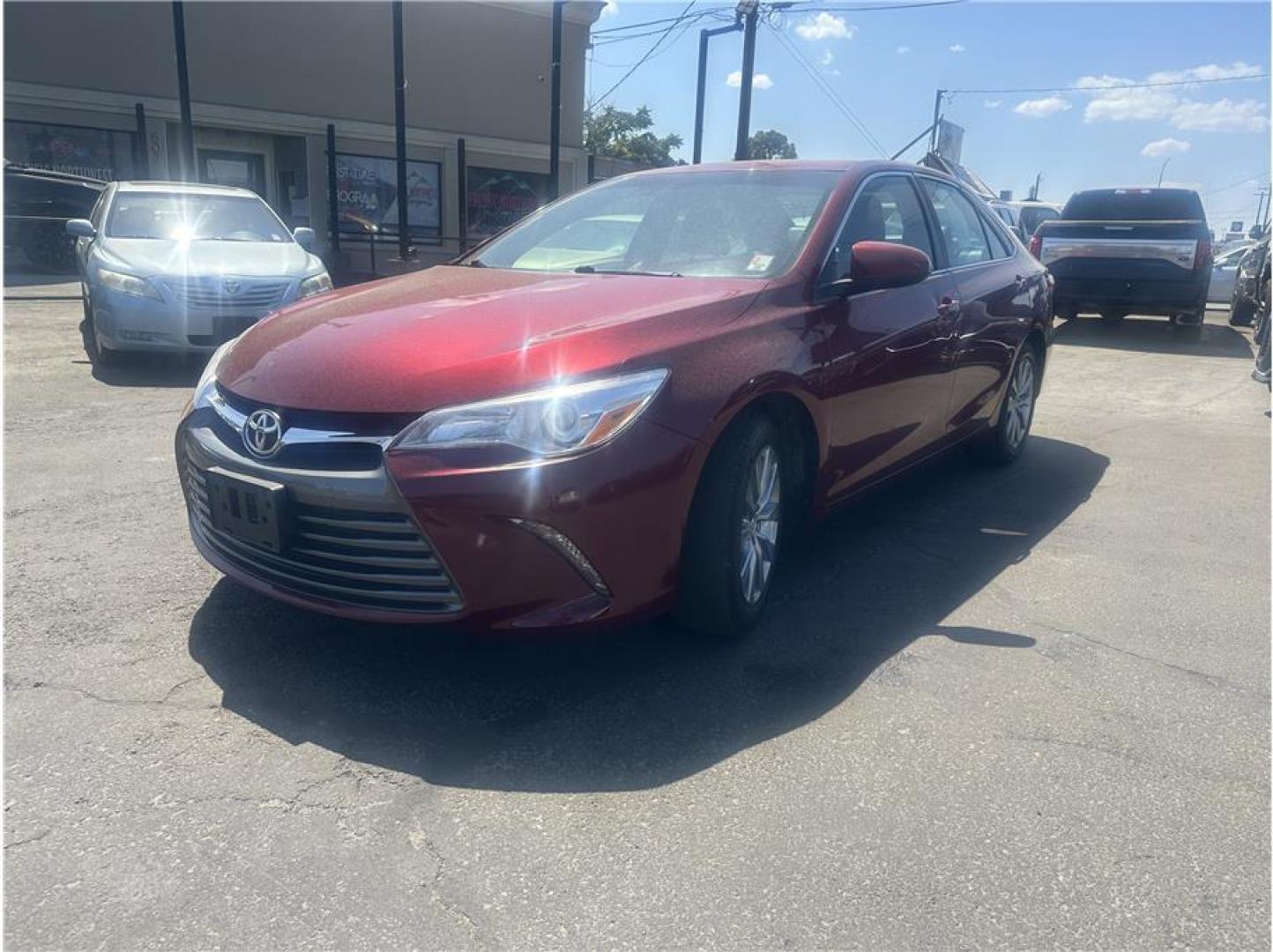 2016 Red /No Color Toyota Camry (4T1BF1FK8GU) with an 4-Cyl, 2.5 Liter engine, Auto, 6-Spd SeqShft transmission, located at 607 W Columbia Drive, Kennewick, WA, 99336, (509) 987-1069, 46.216743, -119.126404 - Photo#0