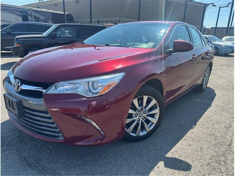 photo of 2016 Toyota Camry 