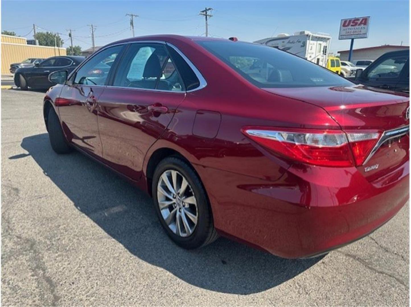 2016 Red /No Color Toyota Camry (4T1BF1FK8GU) with an 4-Cyl, 2.5 Liter engine, Auto, 6-Spd SeqShft transmission, located at 607 W Columbia Drive, Kennewick, WA, 99336, (509) 987-1069, 46.216743, -119.126404 - Photo#2
