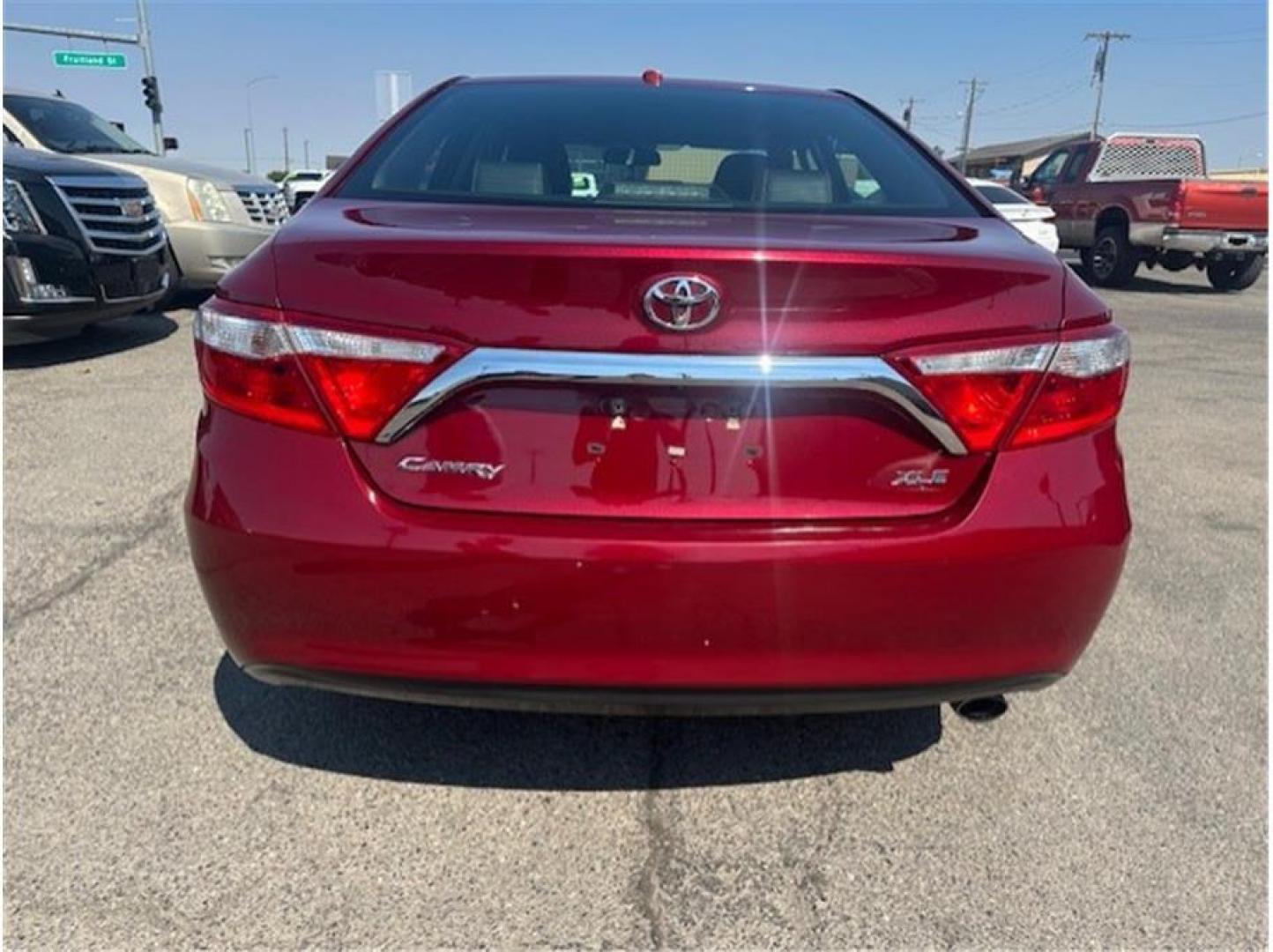 2016 Red /No Color Toyota Camry (4T1BF1FK8GU) with an 4-Cyl, 2.5 Liter engine, Auto, 6-Spd SeqShft transmission, located at 607 W Columbia Drive, Kennewick, WA, 99336, (509) 987-1069, 46.216743, -119.126404 - Photo#3