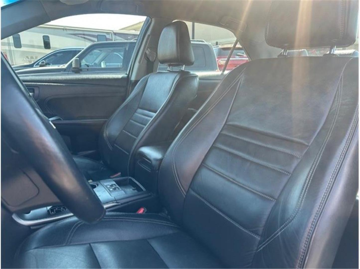 2016 Red /No Color Toyota Camry (4T1BF1FK8GU) with an 4-Cyl, 2.5 Liter engine, Auto, 6-Spd SeqShft transmission, located at 607 W Columbia Drive, Kennewick, WA, 99336, (509) 987-1069, 46.216743, -119.126404 - Photo#9